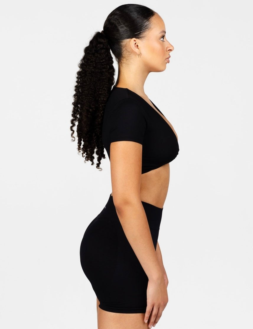 'Bella' Twist Tee - Black - Kikiva Collection