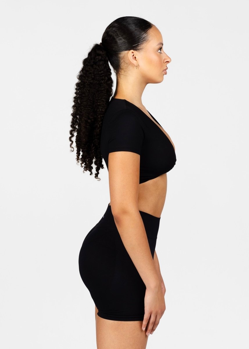 'Bella' Twist Tee - Black - Kikiva Collection