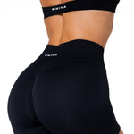 HIGH Dynamic Seamless Short - Black - Kikiva Collection