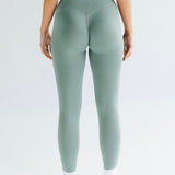 Signature Scrunch Leggings -Pistachio