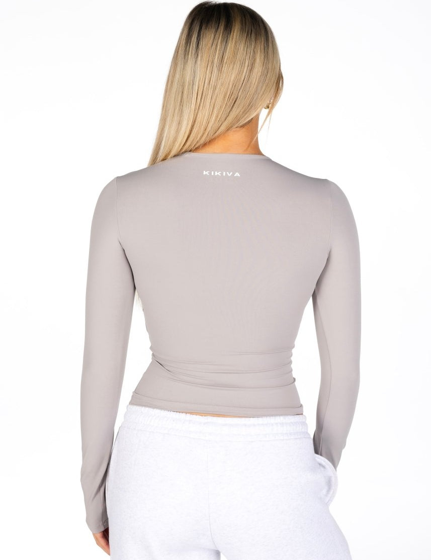 Kikiva Basic Tee Long Sleeve - Light grey - Kikiva Collection