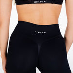 LOW Dynamic Seamless Short - Black - Kikiva Collection