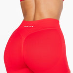 LOW Dynamic Seamless Short - Cherry Red - Kikiva Collection