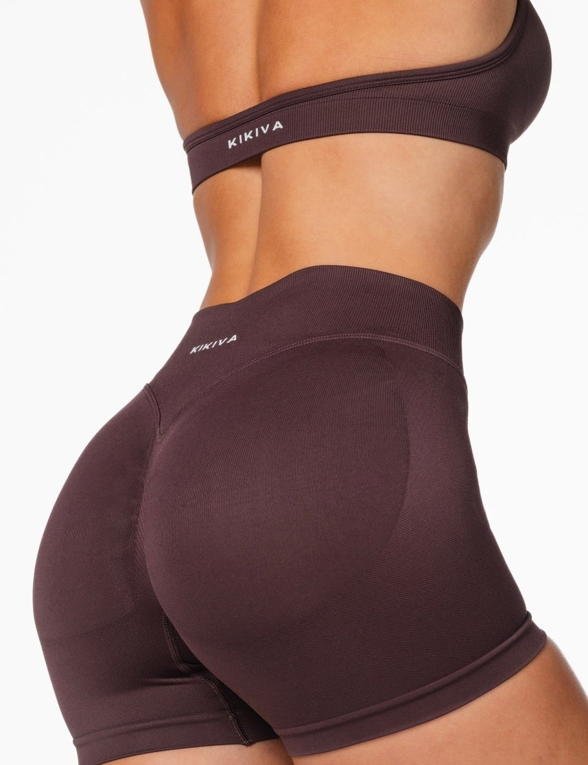 LOW Dynamic Seamless Short - Dark Choc - Kikiva Collection