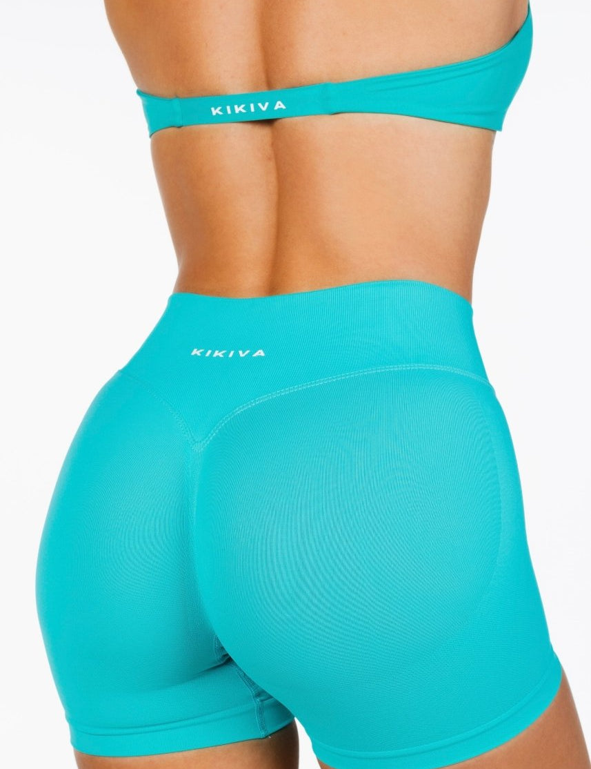 LOW Dynamic Seamless Short - Turquoise - Kikiva Collection