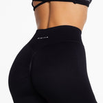 Lycra Seamless Short 4.5" - Black - Kikiva Collection