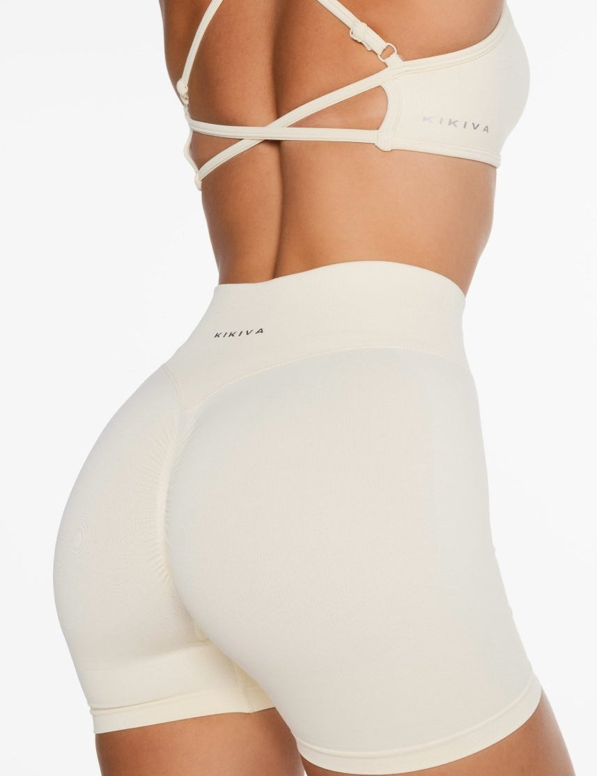 Lycra Seamless Short 4.5" - Cream - Kikiva Collection
